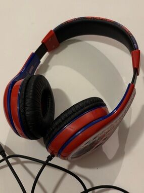 Marvel Spider-Man youth headphones in red and blue with a wired 3.5mm jack